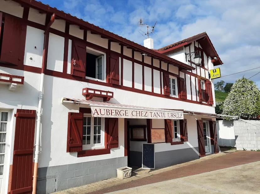 Auberge Chez Tante Ursule Cambo-les-Bains Exterior photo